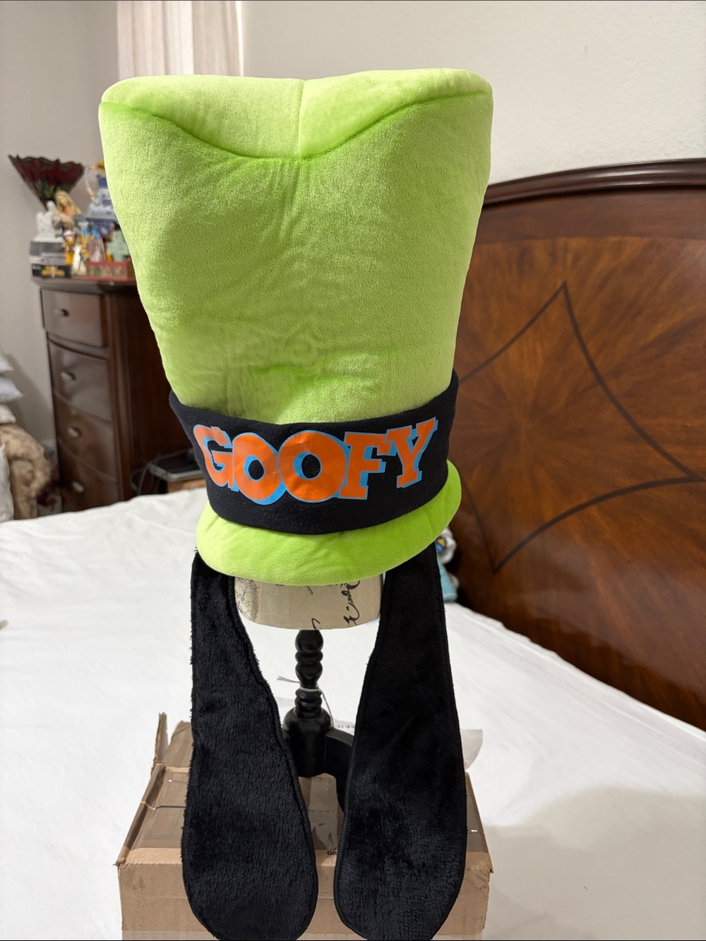 Disney Parks Goofy Long Hat Floppy Ears Hat PreOwned Great Shape See pics measur